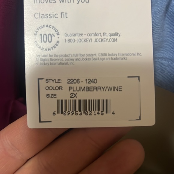 NWT Jockey wine colored Scrub top 2x - Picture 6 of 6